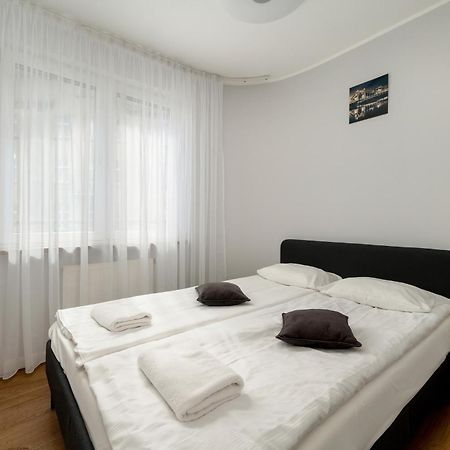 Apartment Wroclaw Jednosci Narodowej By Noclegi Renters Exteriör bild